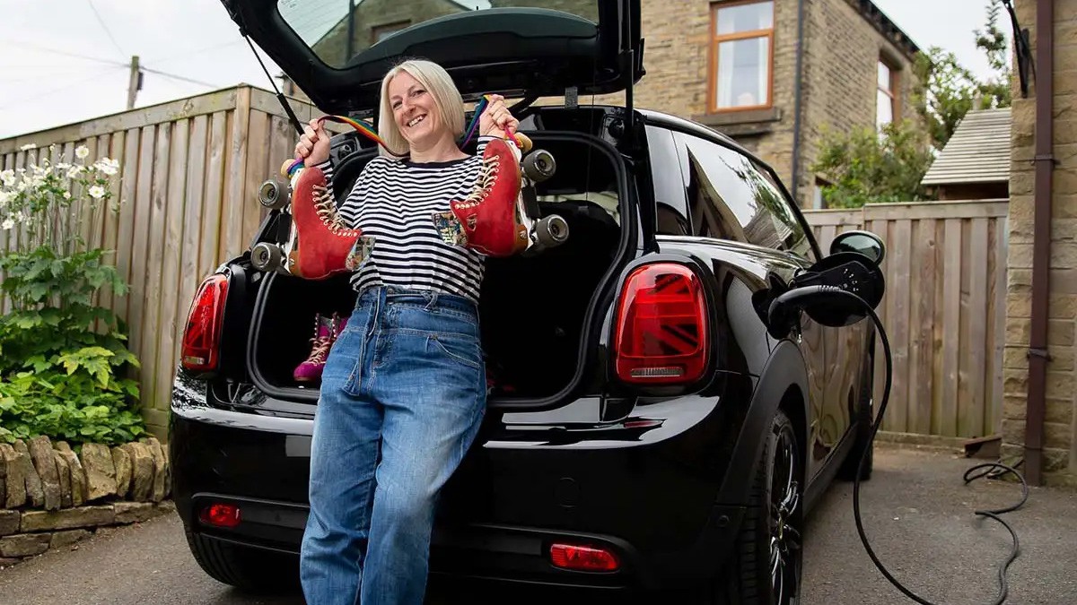 MINI Priče o e-mobilnosti - Iola - prostor